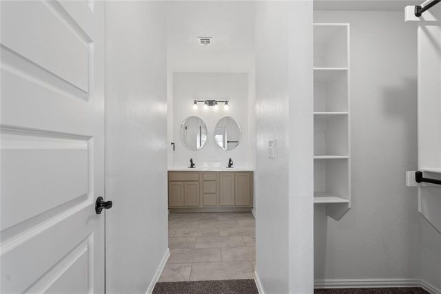 801 Venice Court, Kingfisher, OK 73750