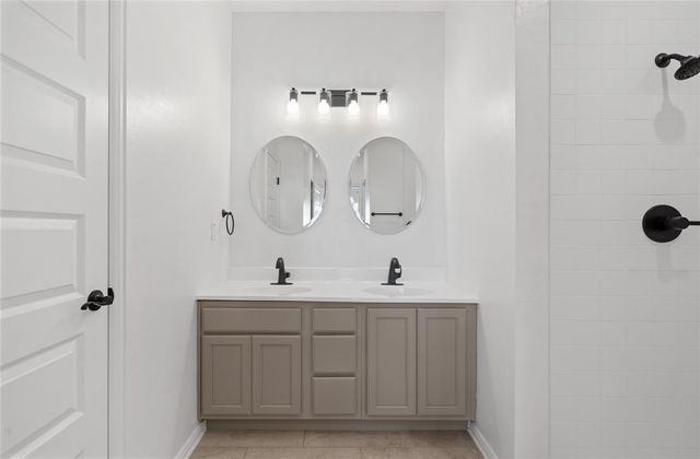 801 Venice Court, Kingfisher, OK 73750