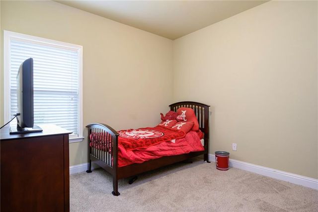 2236 Farrington Loop E, Semmes, AL 36575