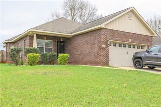 2236 Farrington Loop E, Semmes, AL 36575