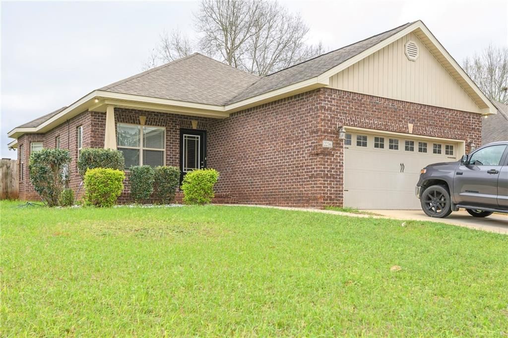 2236 Farrington Loop E, Semmes, AL 36575