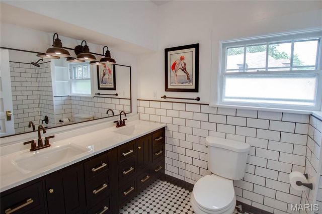 205 E 12th Street, Alton, IL 62002