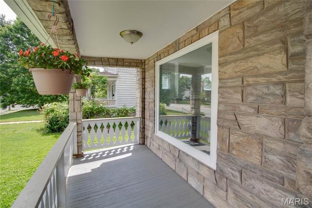 205 E 12th Street, Alton, IL 62002