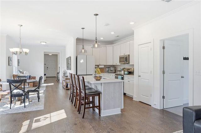 1826 Eastover Court, Kernersville, NC 27284