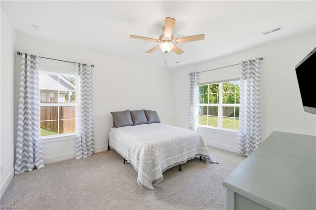 1826 Eastover Court, Kernersville, NC 27284