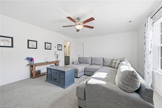 1826 Eastover Court, Kernersville, NC 27284