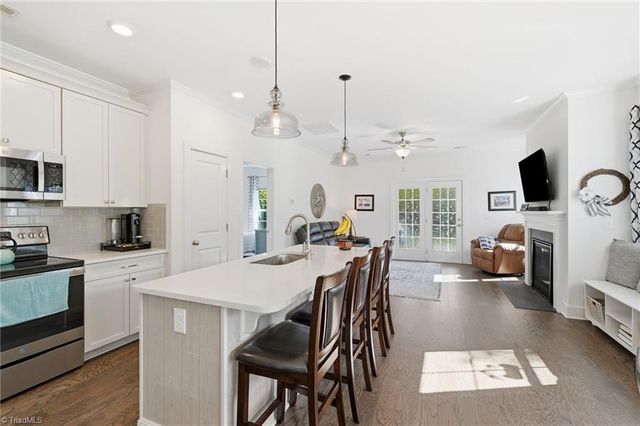 1826 Eastover Court, Kernersville, NC 27284