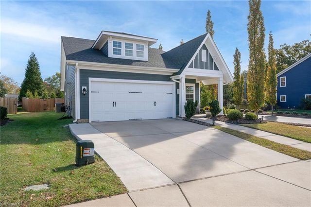 1826 Eastover Court, Kernersville, NC 27284