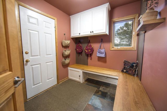 S69W32025 Whitetail Meadows DRIVE, Mukwonago, WI 53149