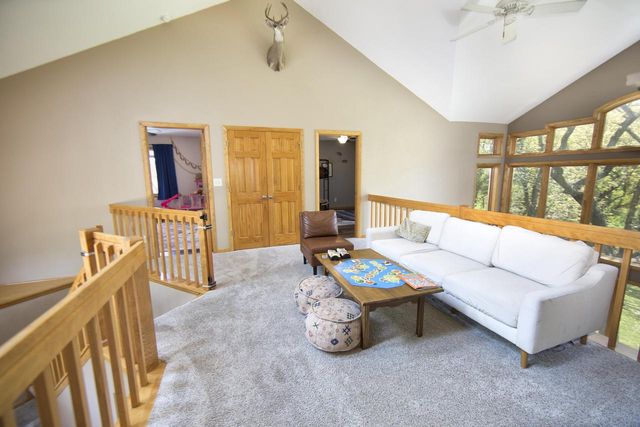 S69W32025 Whitetail Meadows DRIVE, Mukwonago, WI 53149