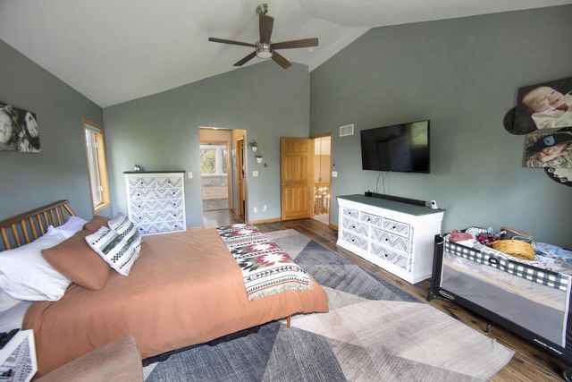 S69W32025 Whitetail Meadows DRIVE, Mukwonago, WI 53149