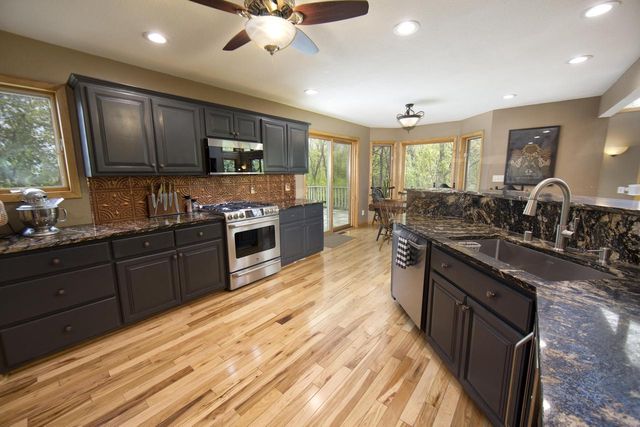 S69W32025 Whitetail Meadows DRIVE, Mukwonago, WI 53149