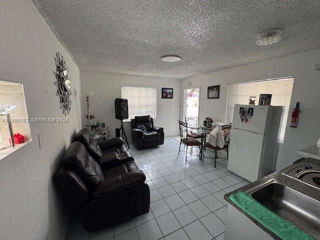 174 E 15th St, Hialeah, FL 33010