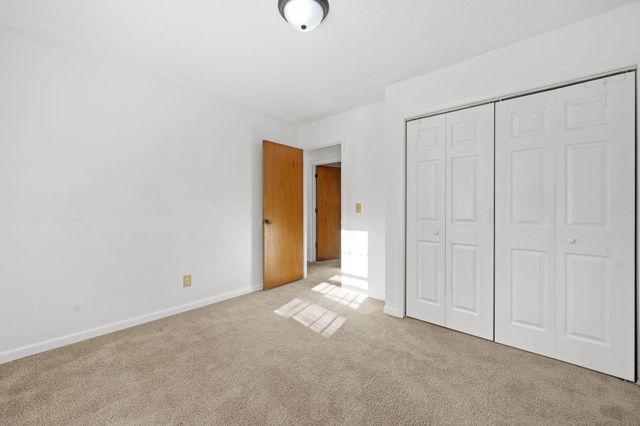 205 Pinewood Drive, Summerville, SC 29483
