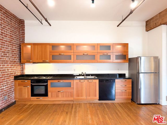 215 S Santa Fe Avenue 4, Los Angeles, CA 90012