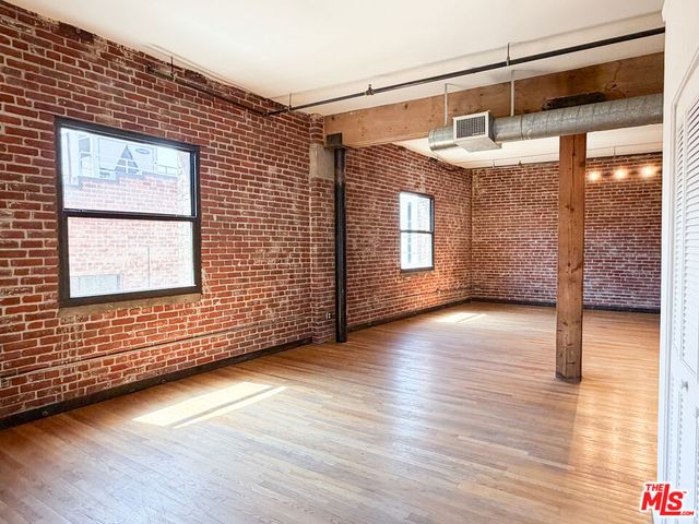 215 S Santa Fe Avenue 4, Los Angeles, CA 90012