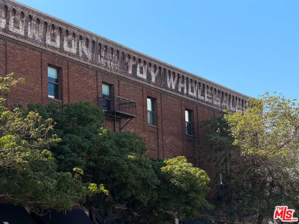 215 S Santa Fe Avenue 4, Los Angeles, CA 90012