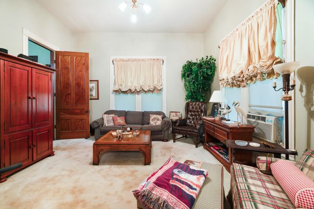 1213 & 1305 Pine Bluff Street, Paris, TX 75460