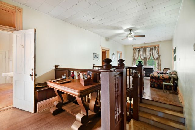 1213 & 1305 Pine Bluff Street, Paris, TX 75460
