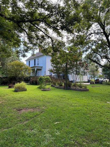 1213 & 1305 Pine Bluff Street, Paris, TX 75460