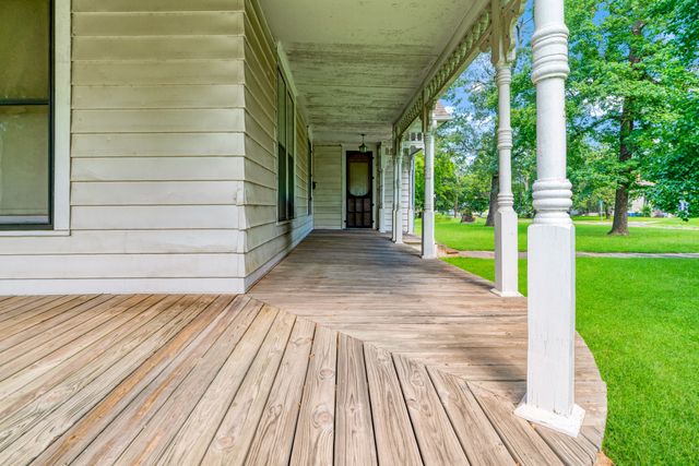 1213 & 1305 Pine Bluff Street, Paris, TX 75460