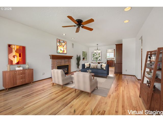 2160 Se CEDAR PARK Ct, Hillsboro, OR 97123