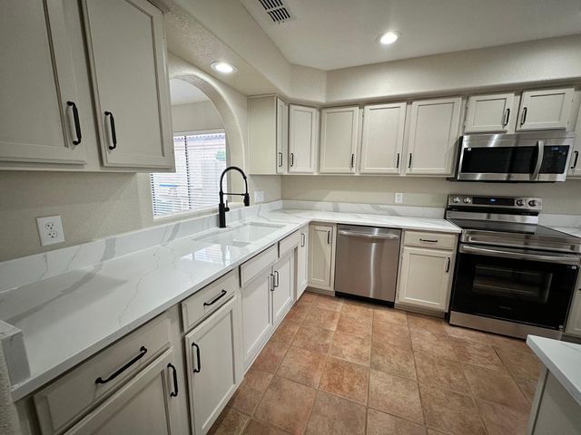12237 N Gambel Drive, Fountain Hills, AZ 85268