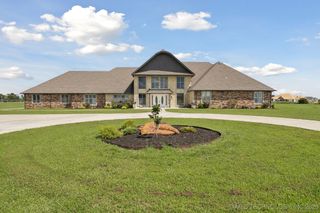 8120 E 112th Street North, Owasso, OK 74055