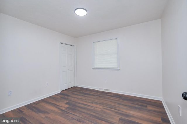 39 ROLLING MEADOWS DR, Martinsburg, WV 25404