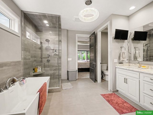 3207 N 179th Street, Omaha, NE 68116