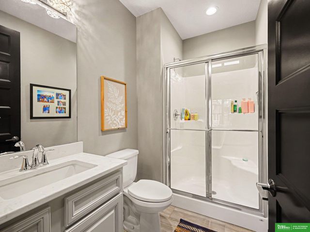 3207 N 179th Street, Omaha, NE 68116