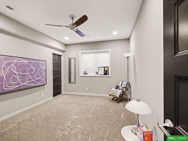 3207 N 179th Street, Omaha, NE 68116