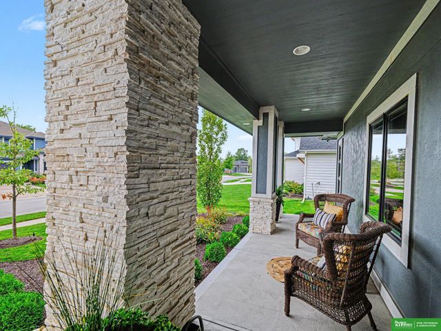 3207 N 179th Street, Omaha, NE 68116