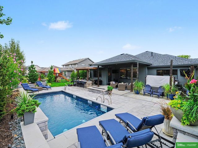3207 N 179th Street, Omaha, NE 68116