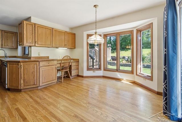 4708 N Trail Wood Circle, Midland, MI 48642