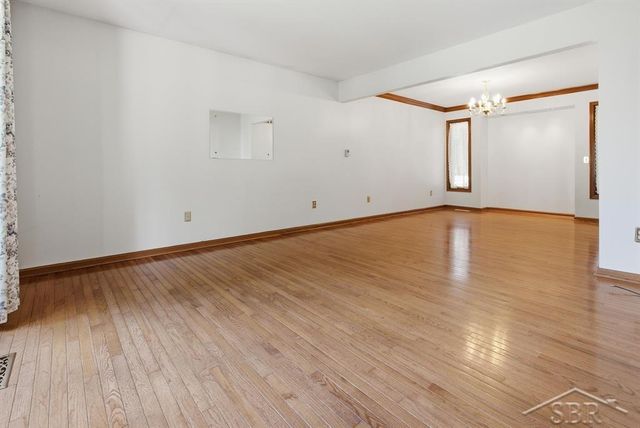 4708 N Trail Wood Circle, Midland, MI 48642