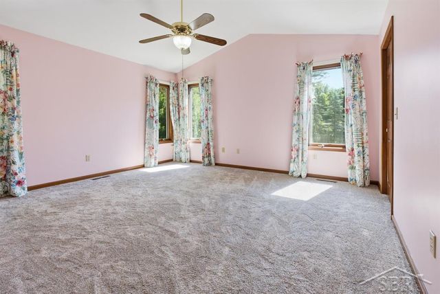 4708 N Trail Wood Circle, Midland, MI 48642