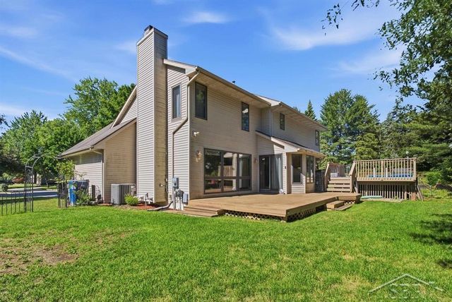4708 N Trail Wood Circle, Midland, MI 48642
