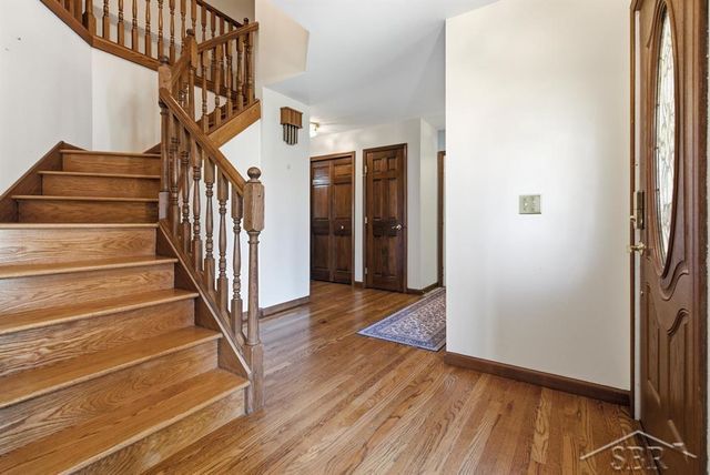 4708 N Trail Wood Circle, Midland, MI 48642