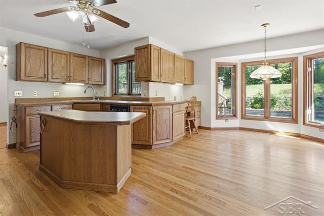 4708 N Trail Wood Circle, Midland, MI 48642