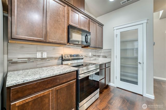 3835 Portside Dr., Bremerton, WA 98312