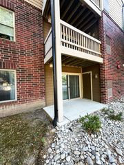 104 Glengarry Drive 105, Bloomingdale, IL 60108