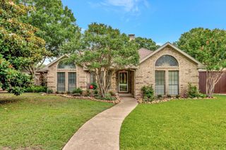 2049 Liverpool Drive, Plano, TX 75025
