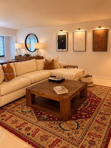 5100 N Ocean Blvd Apt 312, Lauderdale By The Sea, FL 33308