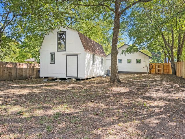 825 W Nelson Street, Denison, TX 75020