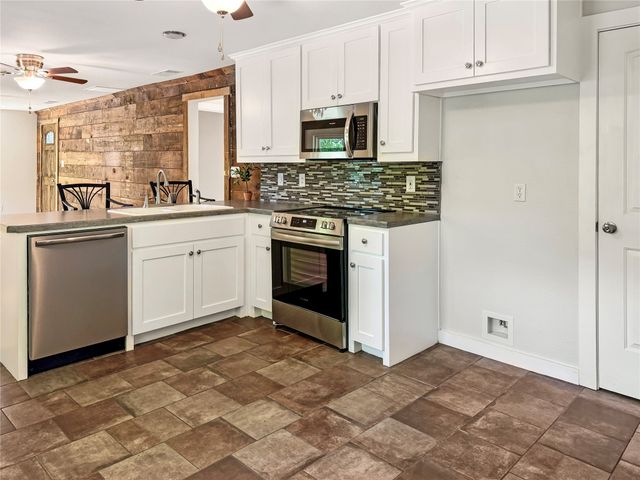 825 W Nelson Street, Denison, TX 75020