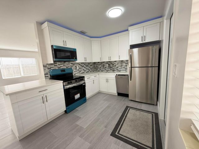 1405 N J Terrace, Lake Worth Beach, FL 33460
