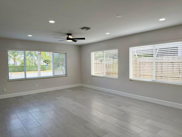 1405 N J Terrace, Lake Worth Beach, FL 33460