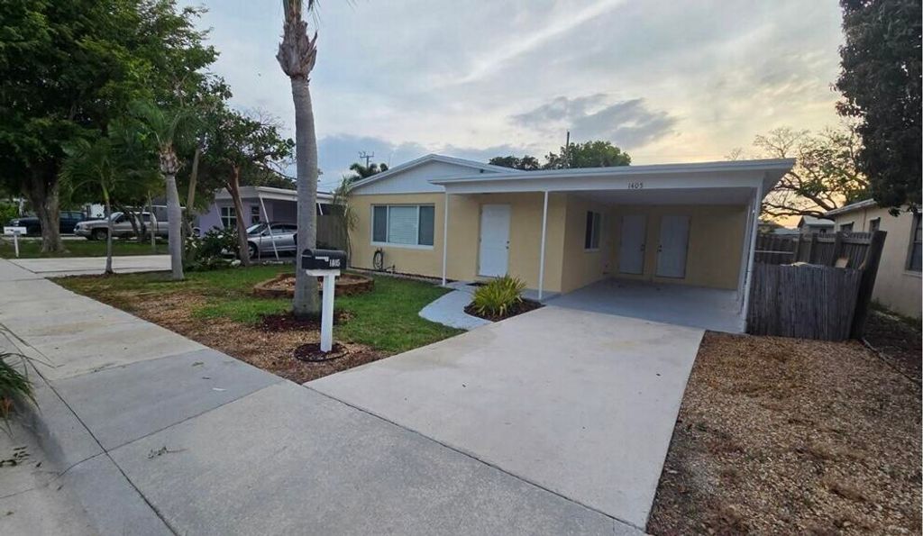 1405 N J Terrace, Lake Worth Beach, FL 33460