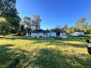 8085 W Newburg Road, Exeter, MI 48117